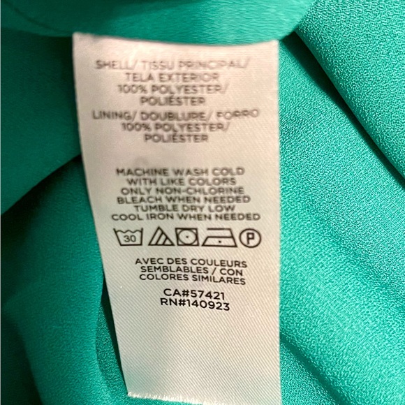 LOFT Green Floral Pintucked Ruffle Tie Neck Shell, Medium Petitie - Picture 7 of 7